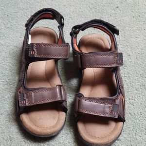 Boys sandals with velcro straps size 3